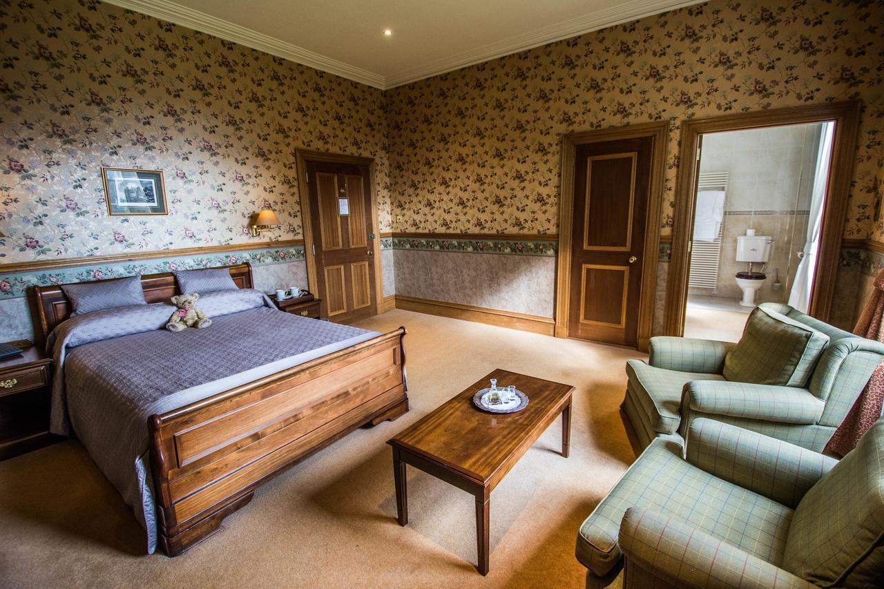 Castle Hotel Huntly Buitenkant foto